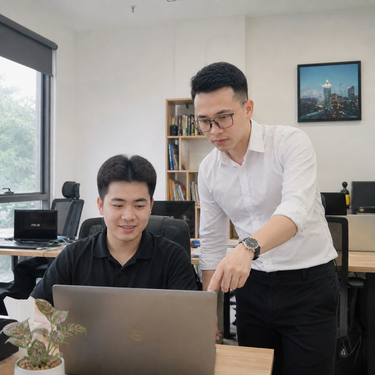 Long Nam coaching trực tiếp với khách hàng